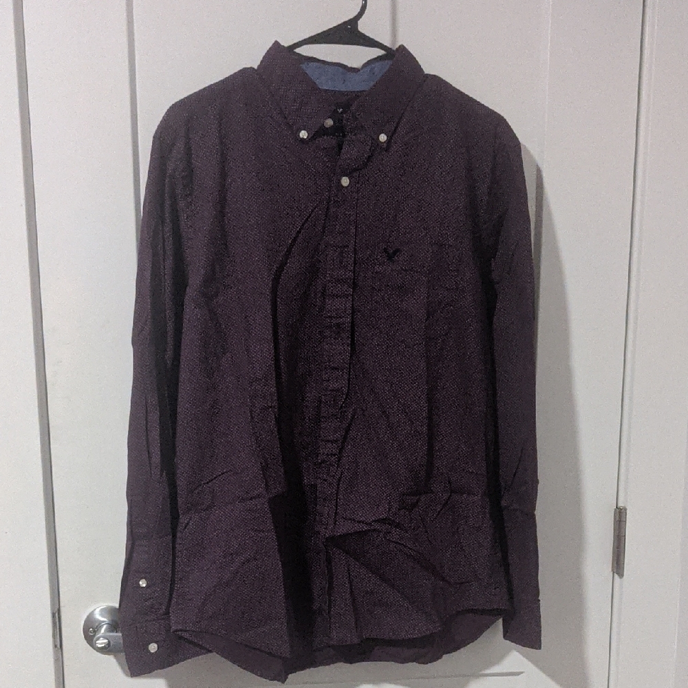 American Eagle Button-Up Shirt